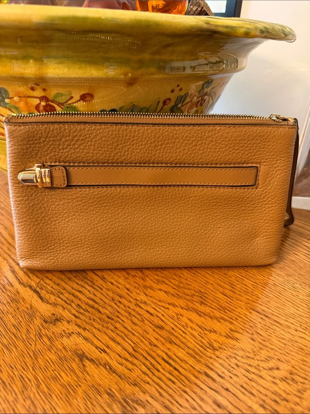 Michael Kors Jet Set Travel series  wristlet/clutch